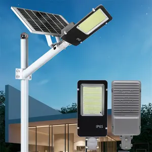 高品质1000瓦分体式遥控节能太阳能路灯柱安装1000瓦户外