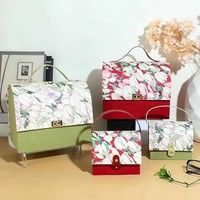 Boîte en carton rigide personnalisée avec couvercle en kraft, couleur sur mesure, gaufrage pour emballage lift-off de foulards, parfums, cosmétiques et portefeuilles