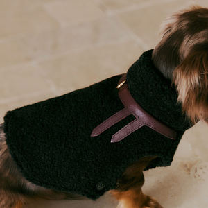 سترة فاخرة من الفرو للكلاب بالجملة، ملابس شتوية للحيوانات الأليفة، جاكيت مخصص للكلاب مع غطاء للرأس - Product Image 5