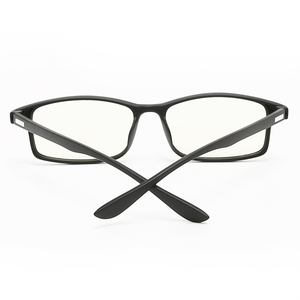 Gafas Ligeras con <span class=keywords><strong>Filtro</strong></span> <span class=keywords><strong>de</strong></span> Luz <span class=keywords><strong>Azul</strong></span> y Tinte Ámbar, Anti-Fatiga Ocular, Protección Contra la Radiación <span class=keywords><strong>de</strong></span> Computadoras, Lectura, Juegos, TV y Teléfonos - Product Image 4