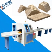 CNC-Kappsäge für Holzpaletten-Trägerblöcke mit Hochgeschwindigkeit, 45/90 Grad Verstellbar, Automatische Zuführung, Hochpräzise Holzbearbeitung