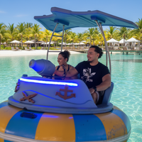 Bateau tamponneur électrique QIQU 2,1 m en PE avec musique, pistolets à eau, lumières LED, moteur marin sans balais 24 V 600 W pour adultes et enfants