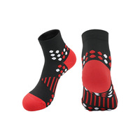 Chaussettes de sport athlétiques de marathon respirantes en maille, à coupe basse, avec logo personnalisé, en tissu éponge, coussinées et à compression de la voûte plantaire
