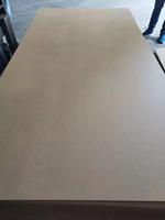 Plaque de panneau MDF stratifié mélaminé E1 de 3mm/6mm/9mm/12mm/18mm, de première qualité, résistante à l'humidité, pour la vente en gros