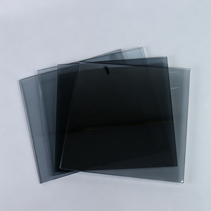 Verre solaire à revêtement de 6 mm, technologie de revêtement métallique avancée pour les bâtiments écologiques et les façades de gratte-ciel commerciaux - Product Image 1