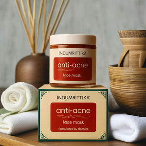Mascarilla Facial Indumrittika Antiacné con Fórmula de Control de Grasa para una Limpieza Profunda de la Piel, Textura Suave y Apariencia Fresca - Product Image 4