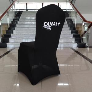<span class=keywords><strong>Housse</strong></span> de chaise de <span class=keywords><strong>club</strong></span> avec logo personnalisé Housses extensibles en élasthanne <span class=keywords><strong>pour</strong></span> hôtel Mariage Fête Événement Banquet Restaurant - Product Image 1