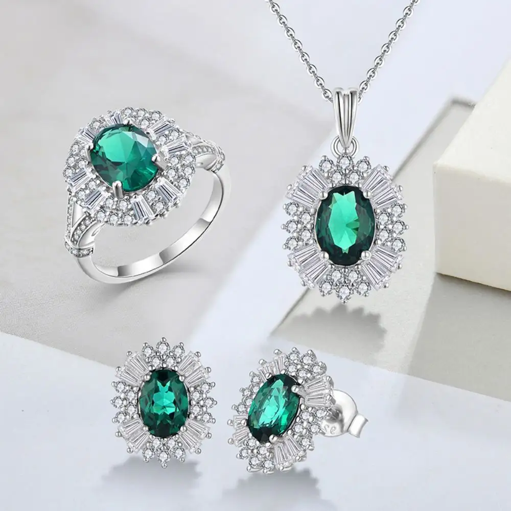 Micro Pave Green Emerald Ring orecchini collana espositori per gioielli per negozio Set di zirconi cubici di lusso