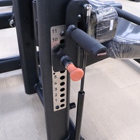 Appareil Commercial d'Isolation des Fessiers à Genouillères pour l'Entraînement des Muscles des Hanches et des Fesses – Équipement de Fitness pour Salle de Sport