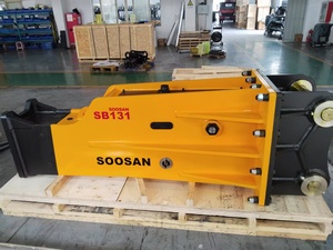 Cincel Hidráulico Soosan SB131 de 165 mm para Excavadora de 35-45 Toneladas, Tipo Caja Silenciosa, Rompedor para Minería con 12 Meses de Garantía - Product Image 4