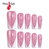 Vente en gros de faux ongles artificiels de luxe faits à la main, 32 pièces, rose bonbon, effet œil de chat magnétique, forme carrée longue, en ABS, à coller sur les doigts