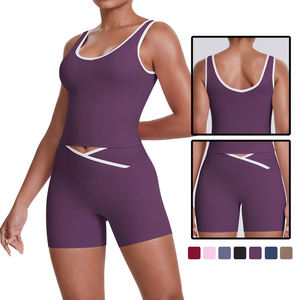 Conjunto de 5 piezas de shorts de yoga de cintura alta transpirables de talla grande para mujer, chándal deportivo para gimnasio con efecto fruncido en los glúteos - Product Image 1