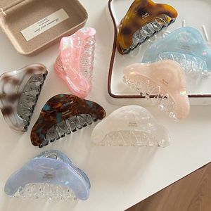Colorful Triangle Brown Head Back Shark Clips Korean Simple Sweet <strong>Leopard</strong> Tortoiseshell Hair <strong>Claw</strong> for Women Accessory - Product Image 1