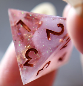 Набор многогранных кубиков Easysay Edge Luxury 2024 для Dungeons and Dragons, с жидким наполнением, прозрачный пластик, стандартный размер - Product Image 4