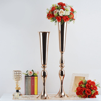 Support de fleurs polyvalent en métal pour fleurs artificielles, vente en gros de vases dorés, grands porte-fleurs pour table à manger, centre de table