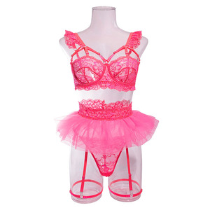 Completo Set Lingerie Tre Pezzi in Pizzo Trasparente con Gonna, Sexy e Seducente, per Donna - Offerta Imperdibile - Product Image 6