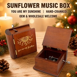 Caja de Música de Manivela Sankyo de 18 Notas, con Grabado de Girasol en Forma de Libro, Moderna, de Madera Marrón Rojizo, 'You Are My Sunshine', Regalo OEM - Product Image 1
