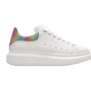 Chaussures de skate rétro légères et respirantes à lacets, unisexes, neuves pour l'été et l'automne avec design amortissant - Product Image 3