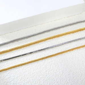 Pulsera de cadena de hueso de serpiente de 2 mm, chapada en oro, de acero inoxidable, unisex, regalo de joyería - Product Image 3