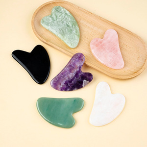 Planche Gua Sha multifonctionnelle en cristal <span class=keywords><strong>de</strong></span> <span class=keywords><strong>jade</strong></span> naturel, en forme <span class=keywords><strong>de</strong></span> cœur, grattoir méridien pour le corps, <span class=keywords><strong>rouleau</strong></span> <span class=keywords><strong>de</strong></span> <span class=keywords><strong>jade</strong></span> pour beauté du <span class=keywords><strong>visage</strong></span> - Product Image 5