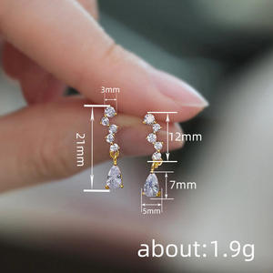 Orecchini in Oro con Diamanti, Oro Massiccio 18K, Taglio a Pera, Colore D Naturale, Certificati GIA, Gioielli Classici da Donna per Matrimonio - Product Image 6