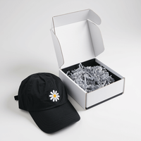 Boîtes cadeaux en carton ondulé blanc pour casquettes de baseball avec logo personnalisé, boîtes d'expédition recyclables avec impression