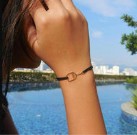 Bracelet unisexe en acier inoxydable avec breloque raquette de pickleball, bracelet de sport pour joueurs de pickleball, cadeau unique pour les fans