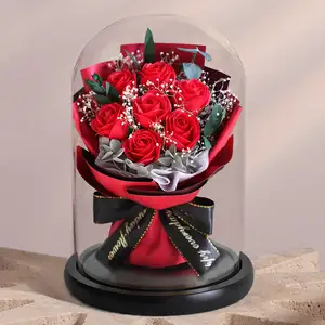Atacado de sabão flor buquê de rosas flor caixa de presente de madeira com domo de vidro