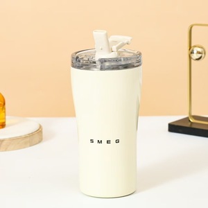 Vaso Térmico Smeg de Acero Inoxidable de 12 oz, Taza de Viaje con Aislamiento al Vacío, Diseño Minimalista - Product Image 3