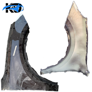 Planche de sable d'origine d'occasion en stock, livraison rapide dans le monde entier, avec une petite réparation restante, garde-boue gauche et droit pour <span class=keywords><strong>Porsche</strong></span> <span class=keywords><strong>Cayenne</strong></span> - Product Image 1