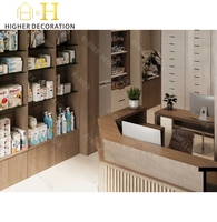 Étagères de pharmacie de style naturel et chaleureux à vendre, comptoirs de présentation pour la vente au détail, armoires à médicaments éclairées, étagères de pharmacie