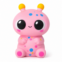 Jouet Squishy Alien Rose Mignon en Gros, Poupée de Dessin Animé à Deux Antennes et Grands Yeux, Jouet Sensoriel Anti-Stress à Presser