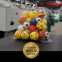 Lot en vrac de balles de sport en mousse de couleurs assorties, mini balles sensorielles anti-stress Smiley pour piscine à balles, moulées par injection, usine OEM