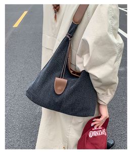Bolso de Mano de Nailon Resistente al Agua, Bolso de Hombro para Mujer, Bolsos Tote Casuales Diarios con Bordado, Verano Otoño - Product Image 4