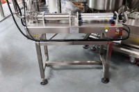 Ligne de production de machines de remplissage et d'emballage de sachets de sauce ketchup, mayonnaise Kewpie en petit format 1 kg 5 kg