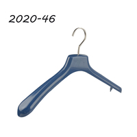 Cintre robuste en plastique grand format avec épaules larges, en PS, durable, multifonctionnel, pour manteaux et costumes