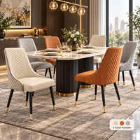 Chaise de salle à manger moderne en cuir avec dossier matelassé et pieds en acier au carbone pour hôtel, café, maison