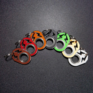 Phổ biến 2023 siêu mát mẻ sét phong cách ngón tay xoay Hợp kim nhôm Keychain quay nó bất cứ lúc nào Thần Tài Spinner Kim Loại Keychain - Product Image 6