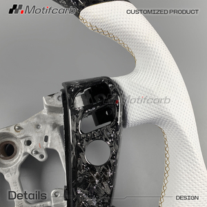 Volante Deportivo Personalizado de Fibra de Carbono Forjado en Plata con Empuñaduras de Cuero Perforado Blanco para Toyota Crown Athlete Grs 204 2007-2014 - Product Image 4