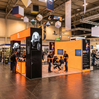 Stand d'exposition personnalisé avec écran publicitaire rétroéclairé LED, design en aluminium, stand de salon professionnel 20x20