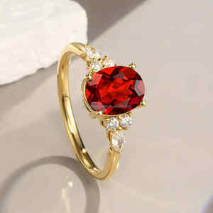 Venta al por mayor de anillos de compromiso de diamantes de lujo clásico 14K 18K oro plata diseño personalizado pera corte diamante bisel ajuste IGI para boda - Product Image 2