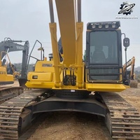 Vente Flash : Excavatrice sur chenilles Komatsu 350 d'occasion, 35 tonnes, système hydraulique complet, bon état, livraison rapide, expédition mondiale