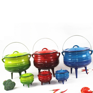 Collection de chaudrons classiques en fonte avec pieds de trépied robustes de différentes tailles Artisanat durable pour la cuisine et la décoration - Product Image 4