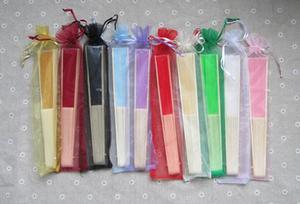 Éventail en bambou écologique personnalisé pour cadeau de mariage avec nom imprimé et technique de peinture à la main - Product Image 6