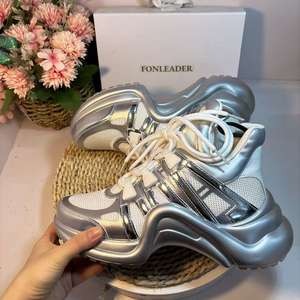 Женские кроссовки - Product Image 6