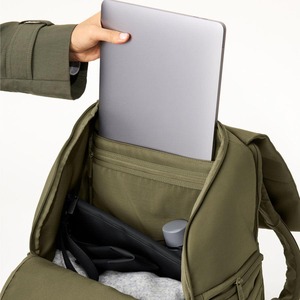 Borsa per Pannolini Impermeabile Portatile per <span class=keywords><strong>Papà</strong></span> e <span class=keywords><strong>Mamma</strong></span>, con Tasca Isolata, Porta USB per Ricarica, Protezione RFID Antifurto - Product Image 6