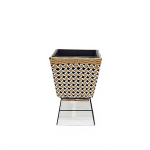 Maceta Elevada de Alta Calidad, con Forro Interior de Plástico y Cordón Metálico, 1 Pieza, para Balcón o Exterior - Product Image 1