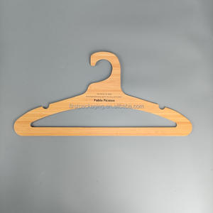 ที่แขวนเสื้อโค้ทกระดาษสีน้ำตาลยาวพร้อมพิมพ์ลาย CMYK เคลือบมันสำหรับแขวนเสื้อโค้ทและที่แขวนสัตว์เลี้ยง - Product Image 5