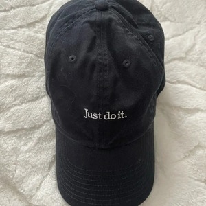 Black 6-Panel <b>Baseball</b> <b>Cap</b> Embroidery Front Panel Adjustable Fit Unisex Casual Cotton Hat High Quality Vietnam Factory - Product Image 2