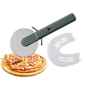 Roulette à pizza en acier inoxydable avec couvercle de protection de la lame, outil de cuisine, coupe-pizza pour la maison et les restaurants - Product Image 1